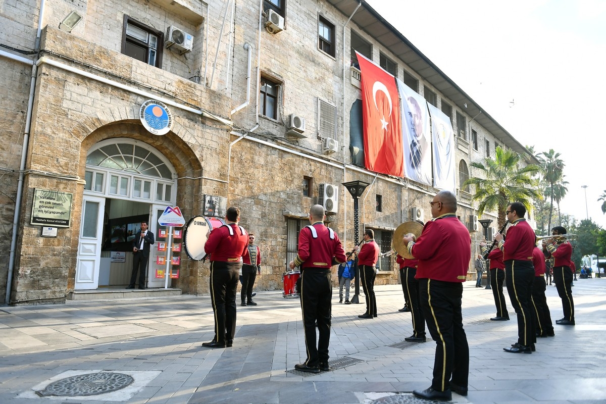 Mersin Büyükşehir Belediyesi Bandosu,Konserleri’ne yeniden başladı.