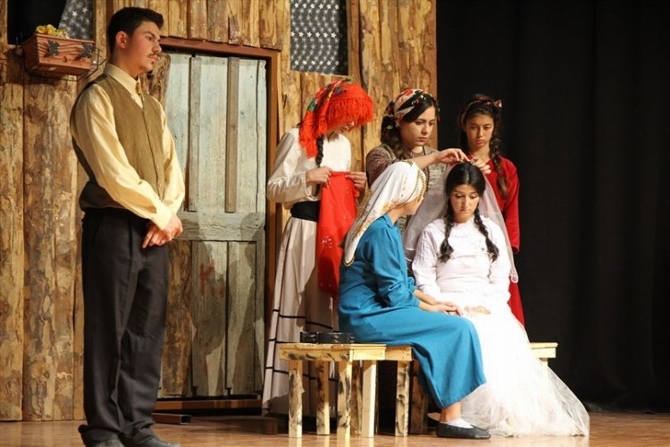 Denizli Büyükşehir Belediyesi, Tiyatro oyunlarını iptal etti