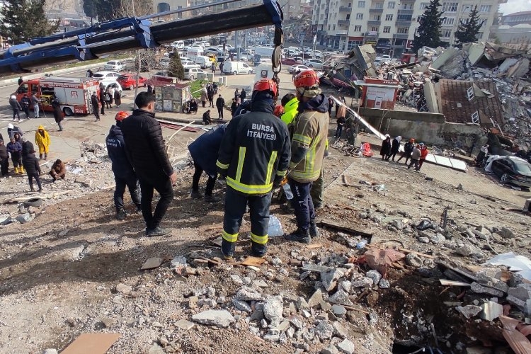 Bursa Büyükşehir’e depremzede gazetecilerden teşekkür