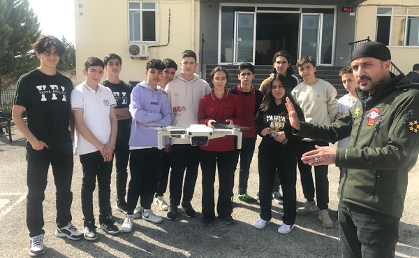 Yenişehir Belediyesinden lise öğrencilerine drone eğitimi 