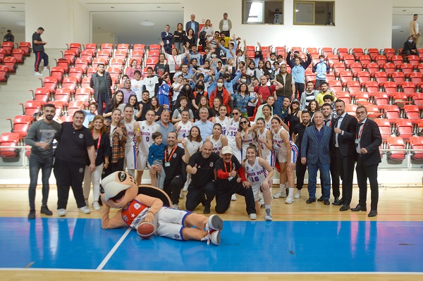Büyükşehir MSK Kadın Basketbol takımı evinde galip geldi