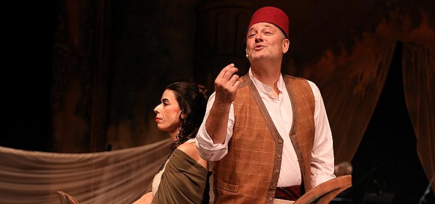 İBB Şehir Tiyatroları “Rüstemoğlu Cemal'in Tuhaf Hikayesi” Oyunuyla Küçükçekmece’de