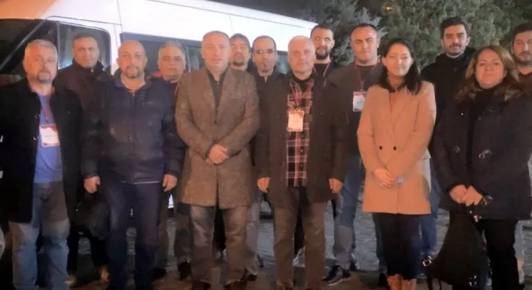 12 Gönüllü öğretmen deprem bölgesine uğurlandı