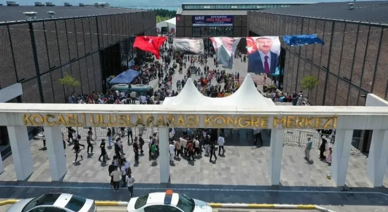 13. Kocaeli Kitap Fuarı heyecanı başladı