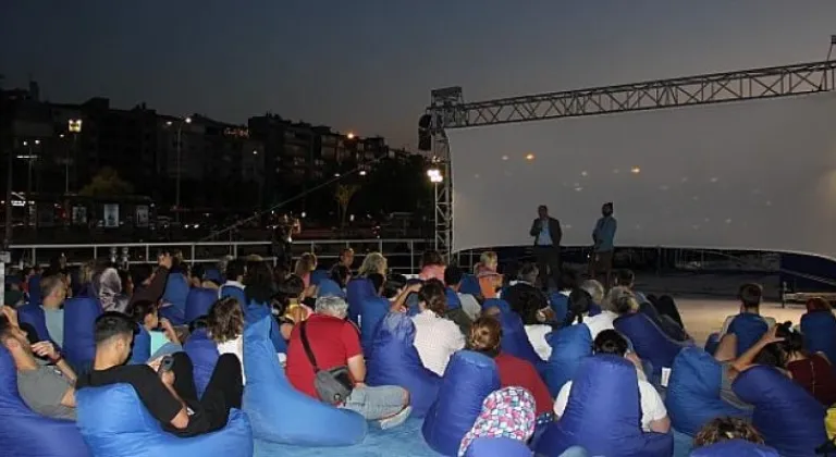 2. İzmir Uluslararası Film ve Müzik Festivali'nde Marc Collin rüzgarı esti