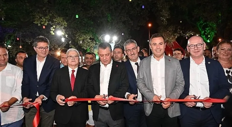 34. Burhaniye-Ören Turizm ve Kültür Festivali, CHP Genel Başkanı Özgür Özel'in katılımı ile açıldı.