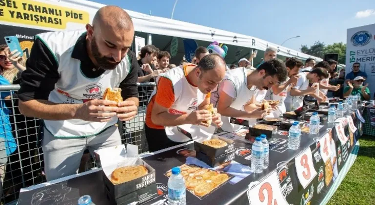 8 tahanlı pide yedi, 10 altın kazandı