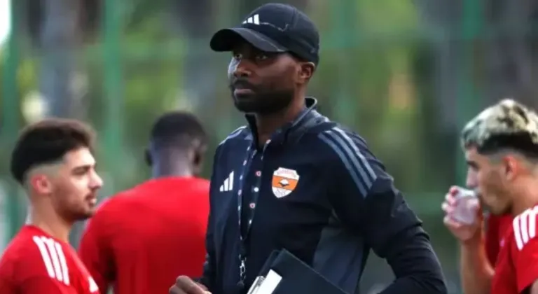 Adanaspor'un teknik direktörü Sol Bamba hayatını kaybetti