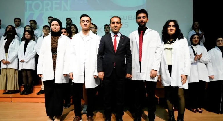 Adıyaman Üniversitesi Tıp Fakültesinde Beyaz Önlük heyecanı