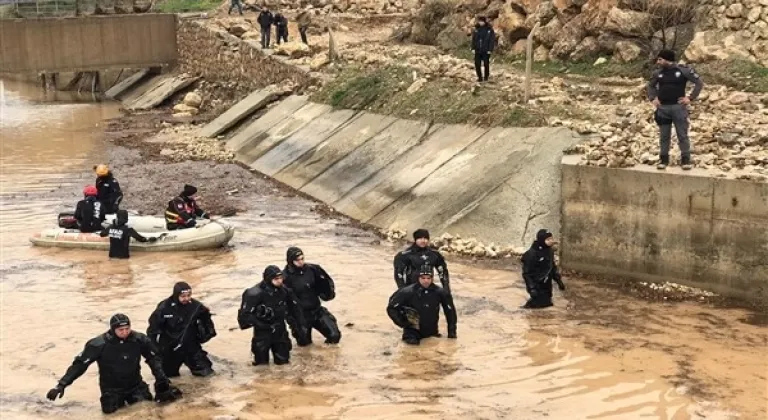 Adıyaman'da arama kurtarma çalışmaları devam ediyor