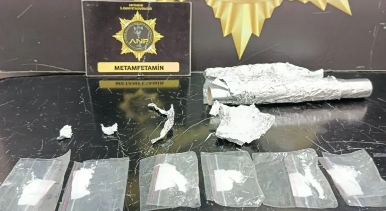 Adıyaman’da uyuşturucu operasyonu: 8.14 gram metamfetamin ele geçirildi, 1 kişi tutuklandı  - Videolu Haber
