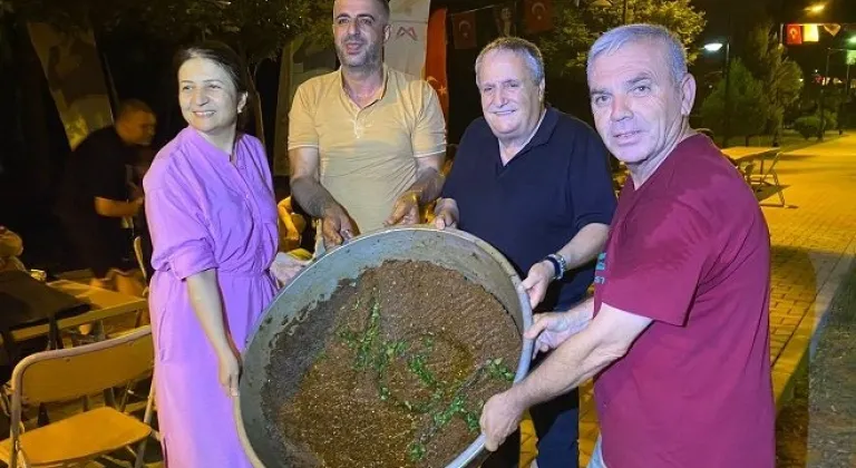 Adıyamanlı Hacı Sarıdoğan’dan gazetecilere çiğköfte şov