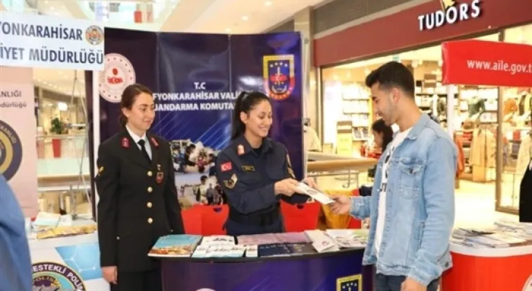 Afyonkarahisar'da 'kadına el kalkamaz' ve KADES uygulamaları eğitimi