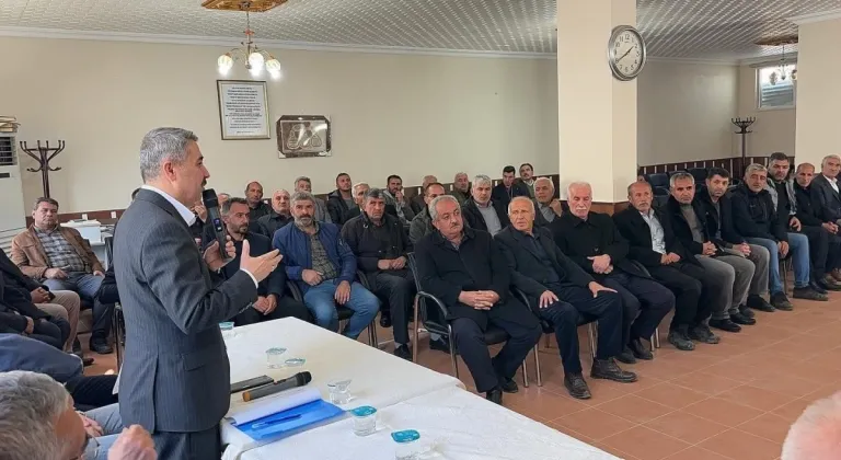 AK Partili Alkayış, Çelikhan'da muhtarlar ve vatandaşlarla bir araya geldi