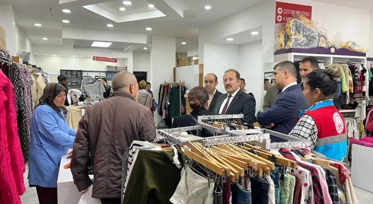 Akdeniz Kaymakamlığından, depremzedelere destek