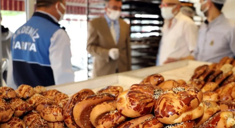 Akdeniz Zabıtası Fırın, Patiseri Ve Restoranları Denetledi