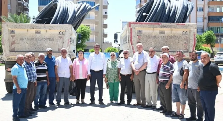 Anamur Belediyesinin çiftçilere verdiği destek sürüyor