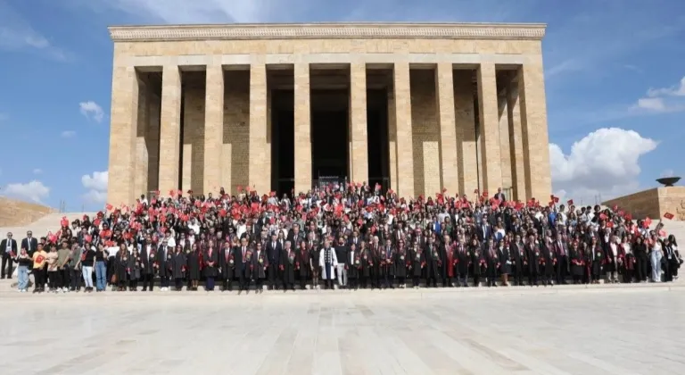 Ankara Üniversitesi'nde Bilim Ateşi Yakıldı