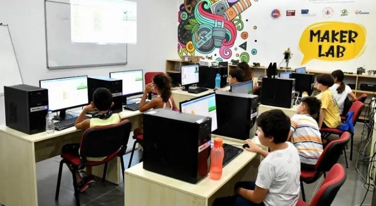 Antalya Muratpaşa'da robotik kodlama eğitimi