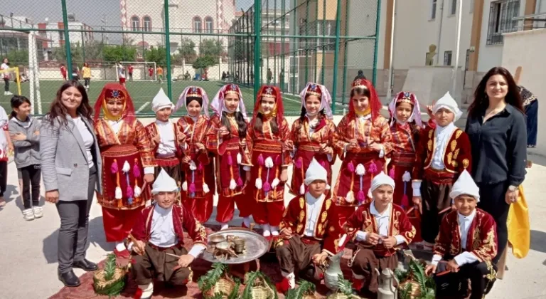 Arpaçsakarlar Orta Okulunda 23 Nisan Coşkusu