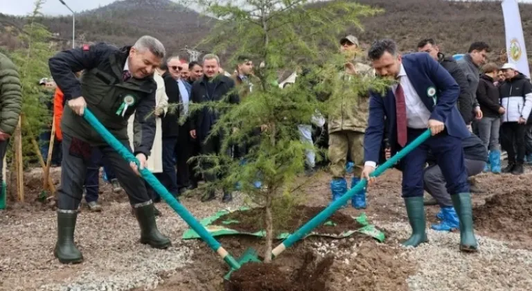 Artvin’de 21 Mart Dünya Ormancılık Günü’nde Fidanlar Toprakla Buluştu