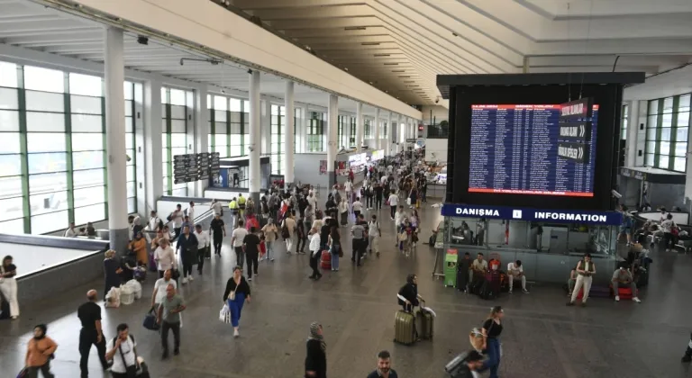 AŞTİ'de Kurban Bayramı Döneminde Yolcu Yoğunluğu: 1 Milyon 139 Bin Kişi