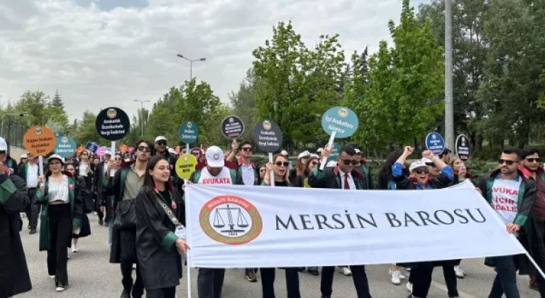 Avukatlardan Büyük Savunma Mitingi