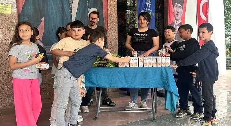 Aydın Büyükşehir Belediyesi'nden Çocuklara 23 Nisan Hediyesi