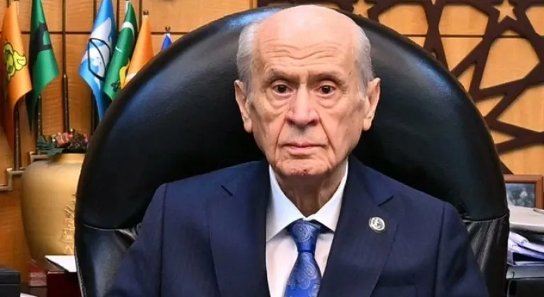 Bahçeli'den Celal Şengör'e sert tepki: 'İstanbul’un tek taşından bile vazgeçmeyiz'