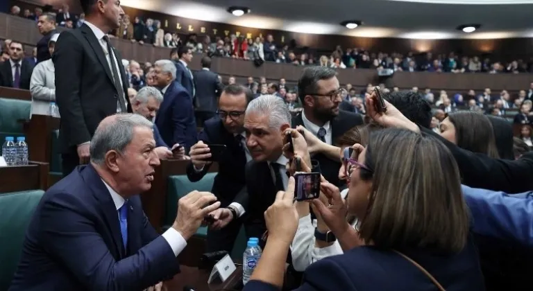 Bakan Akar: Pençe Kılıç'ta 326 terörist etkisiz hala getirildiğini açıkladı
