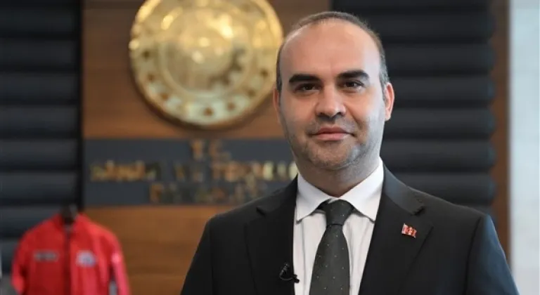 Bakan Kacır Çin’li mevkidaşlarıyla bir araya geldi