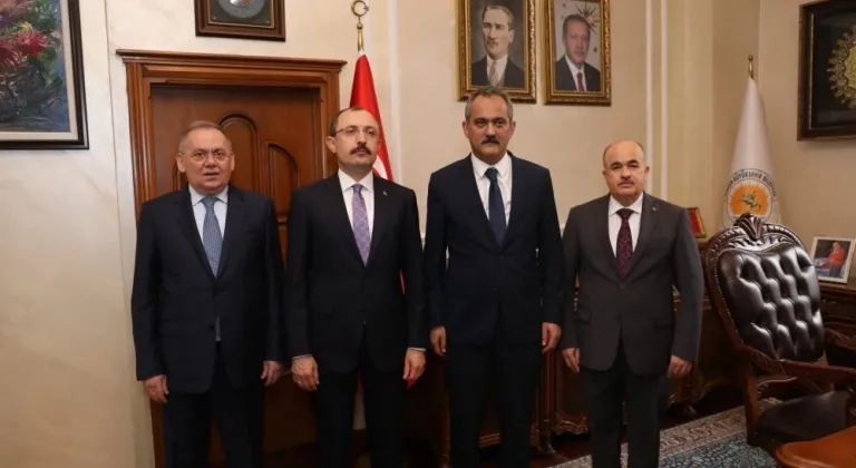 BAKAN ÖZER VE BAKAN MUŞ’TAN SAMSUN BÜYÜKŞEHİR’E ZİYARET