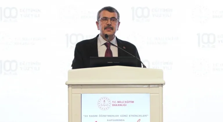 Bakan Tekin’den İmamoğlu ve Özel’e sert yanıt