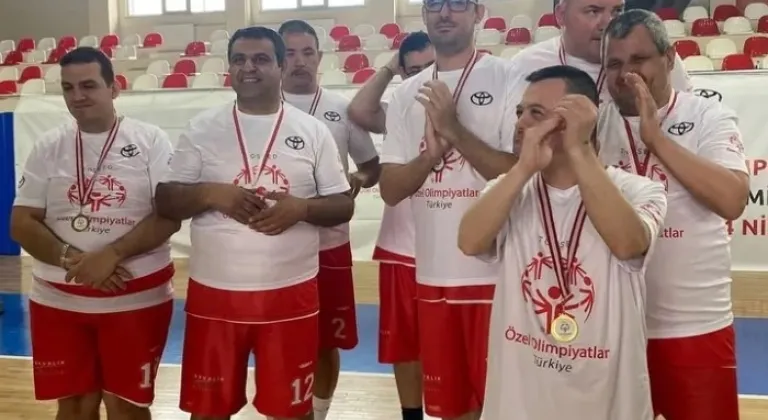 Balıkesirli Özel Çocuklar Ayvalık’a Altın Madalya Gururu Yaşattı