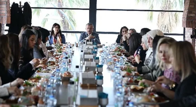 Başkan Büyükakın, ″Kocaeli halkı bizi ailesinden biri gibi görüyor″