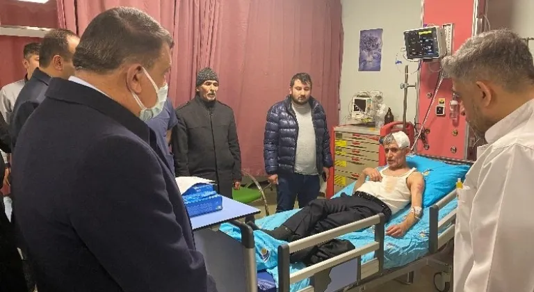 Başkan Gürkan'dan yaralılara hastane ziyareti