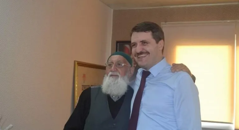 Başkan Özturan, sorun dinlemeye devam ediyor