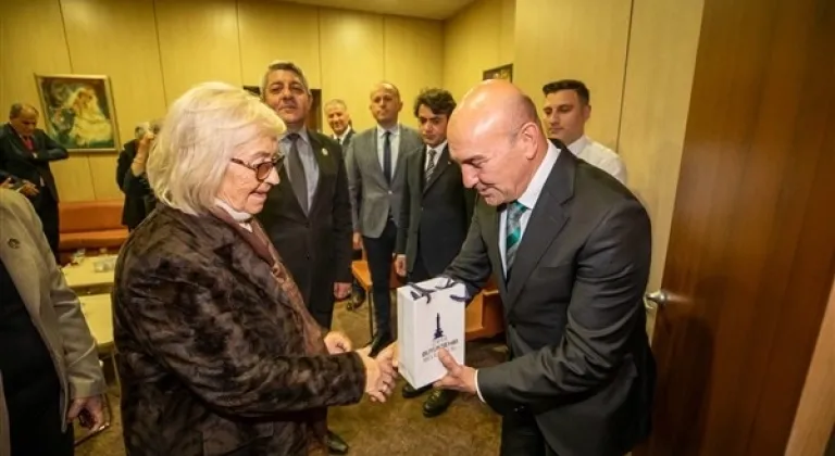 Başkan Soyer, İzmir’deki şehit ve gazi yakınlarını ağırladı