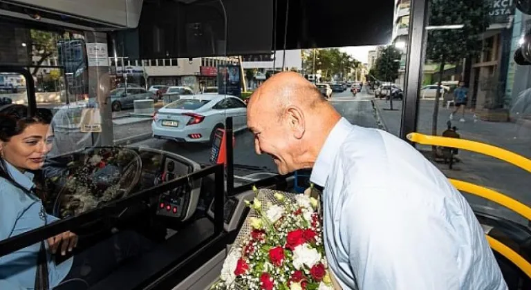 Başkan Soyer'den darp edilen kadın şoföre otobüsünde ziyaret