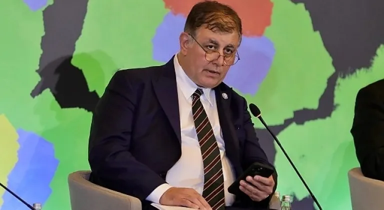 Başkan Tugay, B40 Tiran toplantısında konuştu: Geleceğimizi şekillendirmeye hazırız
