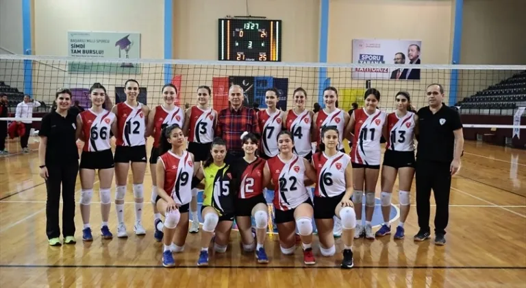 Başkan Zolan'dan Filenin prenseslerine Moral