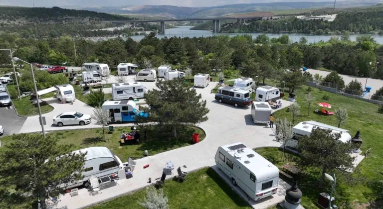 BAŞKENTTE KARAVAN PARKLARI İLGİ GÖRMEYE DEVAM EDİYOR