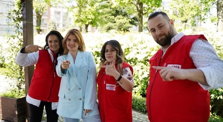 Begüm Polat Sma Çocukları Derneğinin Yüzü Oldu