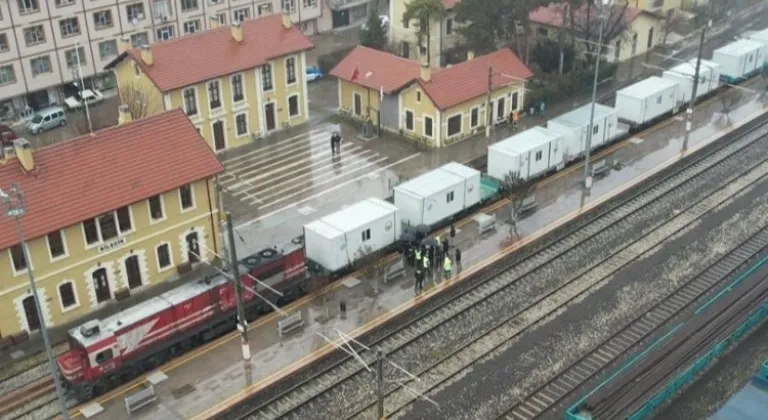 Bilecik'ten deprem bölgesine yeni konteynerlerin sevkiyatı
