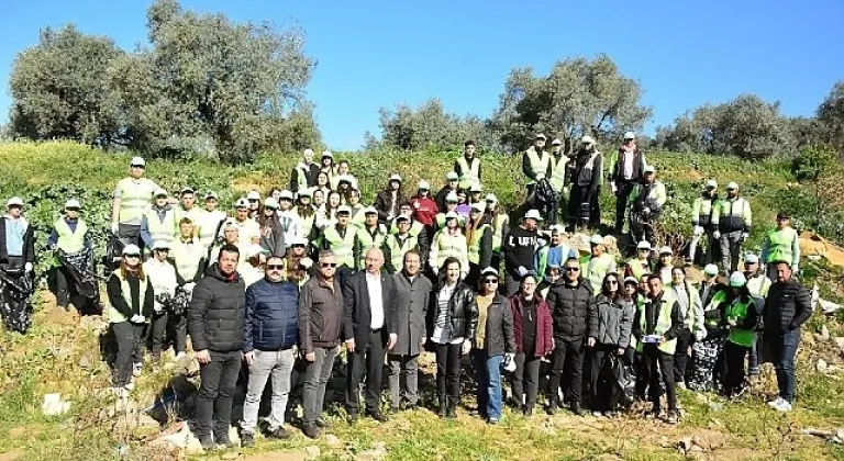 Birgi Deresi Öğrenciler Tarafından Temizlendi