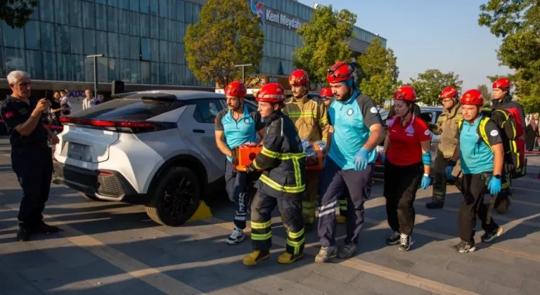 Bursa Büyükşehir İtfaiyesi’nden Nefes Kesen Kurtarma Tatbikatı
