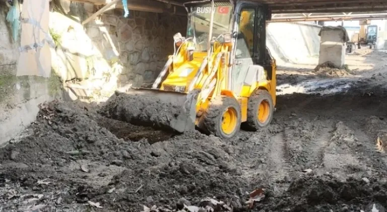 Bursa Büyükşehir'den Taşkın Öncesi Dere Temizliği