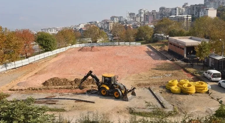 Bursa Yıldırım Belediyesi'nden iki halı saha