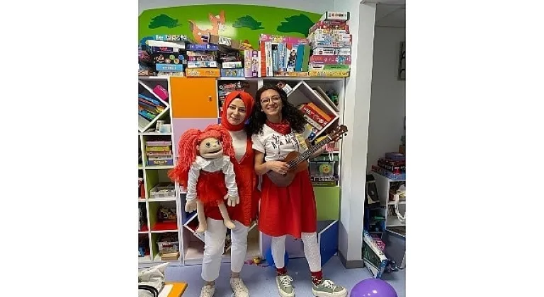 Büyükşehir, 23 Nisan'da hastanedeki çocukları unutmadı