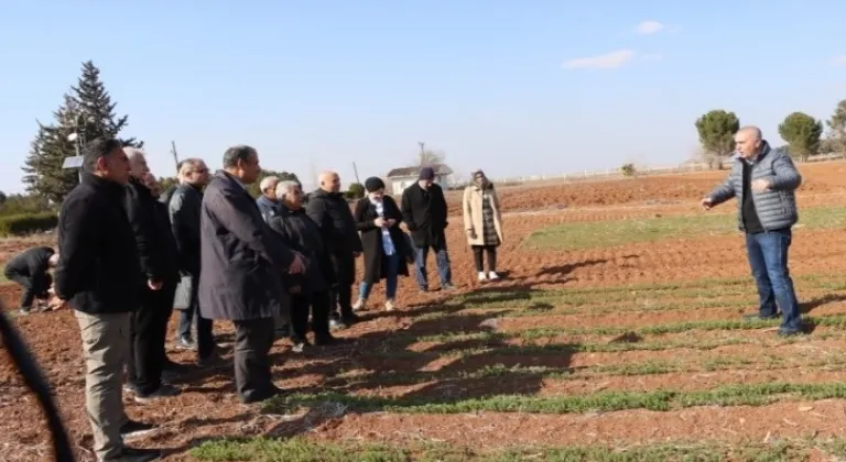 Büyükşehir Belediyesi Çiftçilere Anıza Ekim Eğitimi Verdi